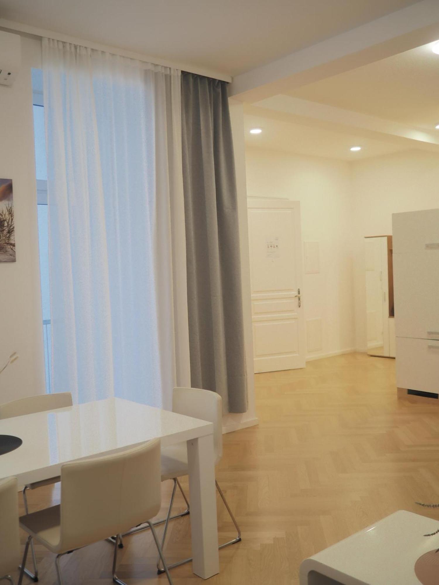 Home Sweet Home - Vienna Central エクステリア 写真